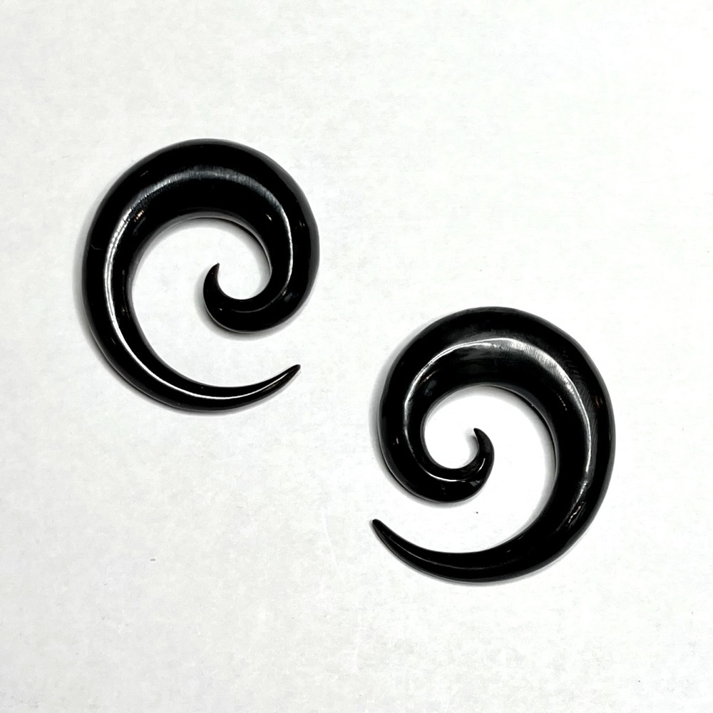 00 Gauge Horn spirals